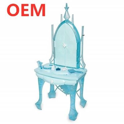 مصنع OEM مخصص الموسيقى الضوء وظائف البلاستيك جميلة الأميرة طفل ملابس طاولة لعبة
